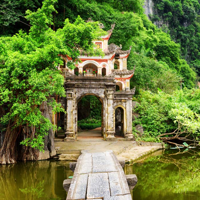 Vietnam, Ninh Binh, Bich Dong Pagoda