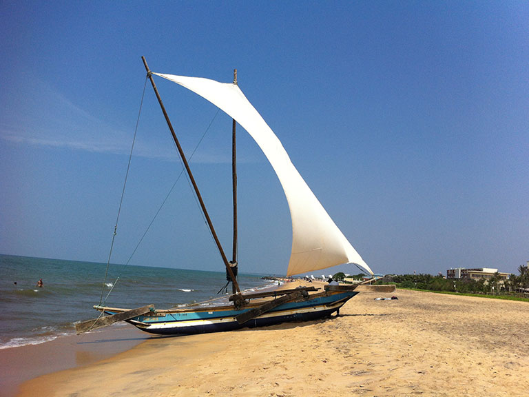 Negombo Strand Boot